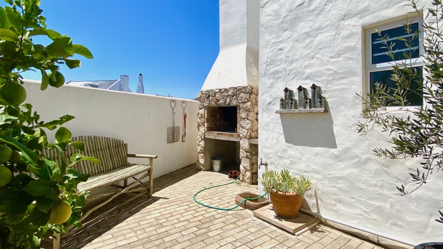 6 Bedroom Property for Sale in Jacobsbaai Western Cape